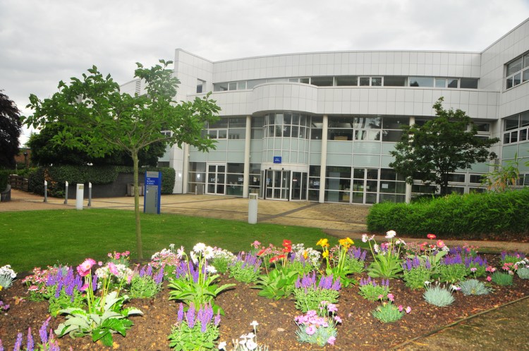 5914885569_cb40e39979_b